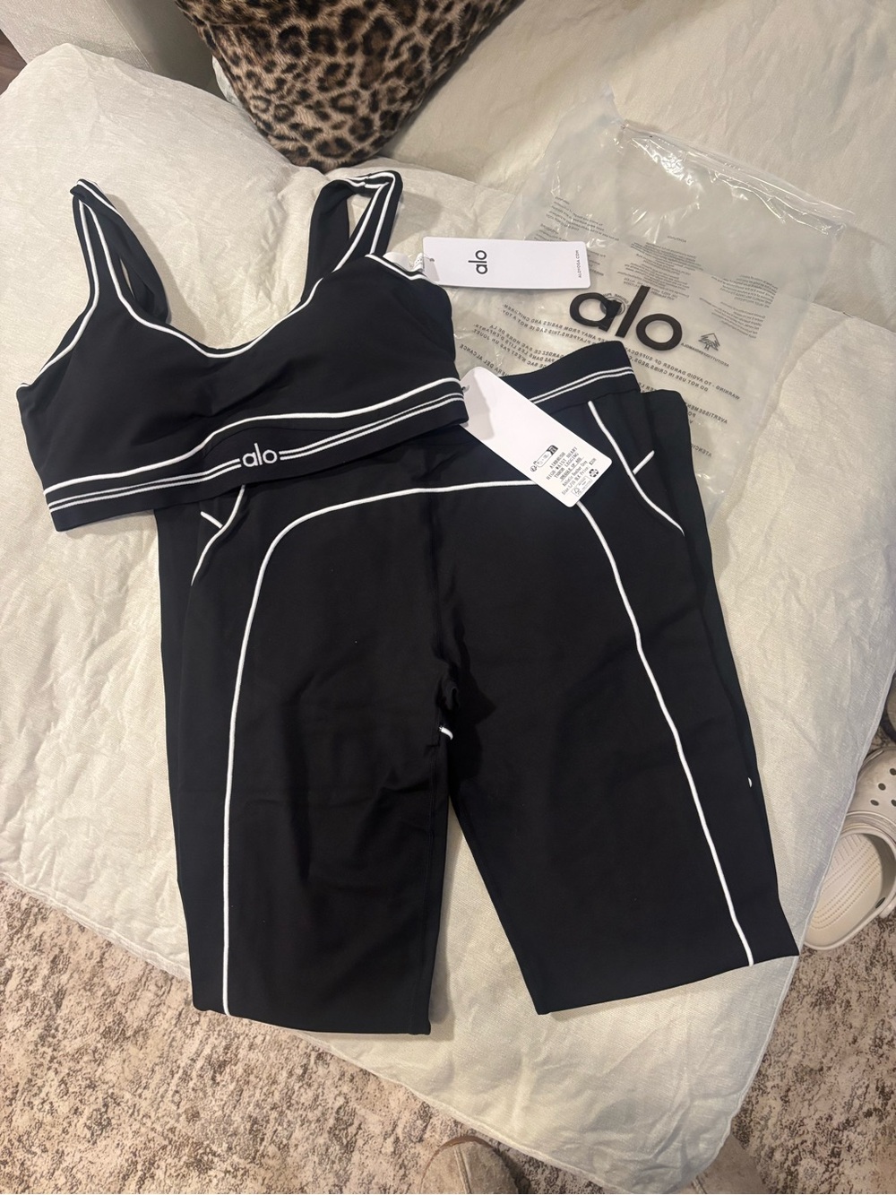 ALO Yoga Black Airbrush Heart Throb bra and matching leggings